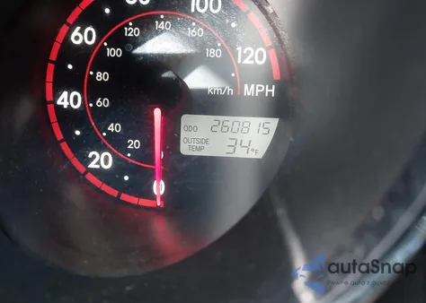 2005 Pontiac Vibe z USA, uszkodzony, nr VIN 5Y2SL63835Z417944